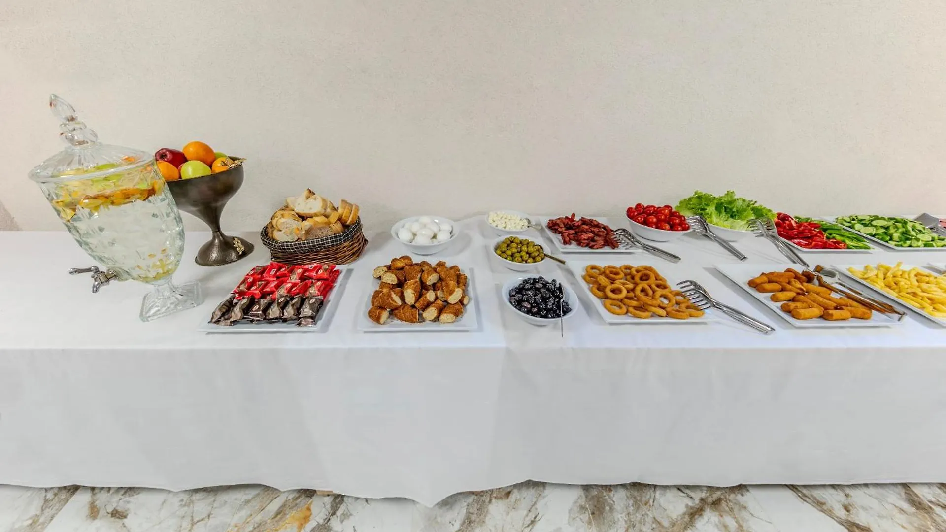 The Business Class Hotel Стамбул